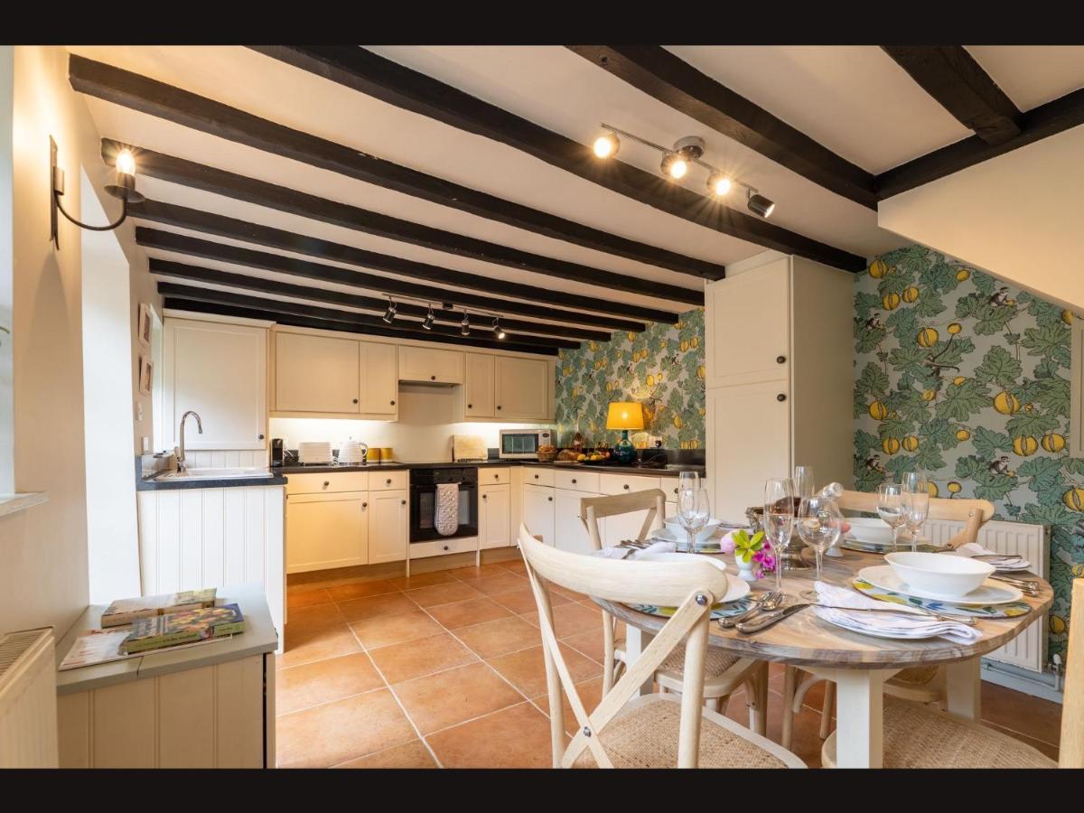 Wisteria Cottage , Pretty Cotswold Cottage Close To Chipping Campden Weston Subedge Bagian luar foto